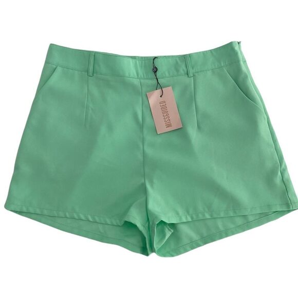 Miss Guided Women's Flat Front High Rise Tailored Short Mint Green Size 12 - Picture 1 of 6